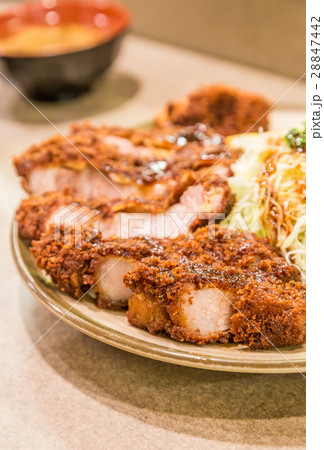 Tonkatsu - Japanese deep-fried pork cutlet 28847442
