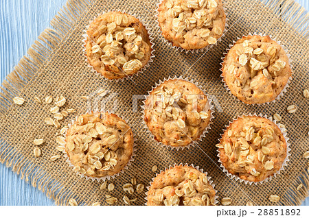 Oat muffins with apples and cinnamon. 28851892