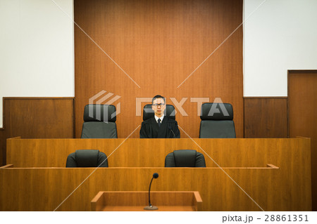 裁判官 28861351
