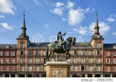 Plaza Mayor in City of Madrid in Spain 28863991