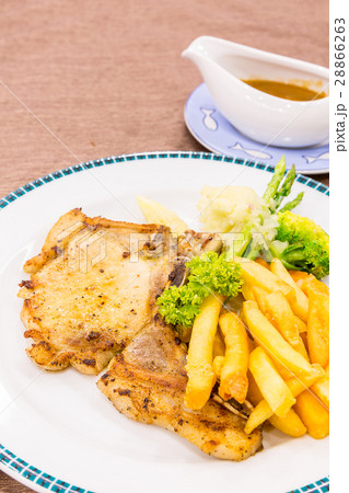 pork chops 28866263
