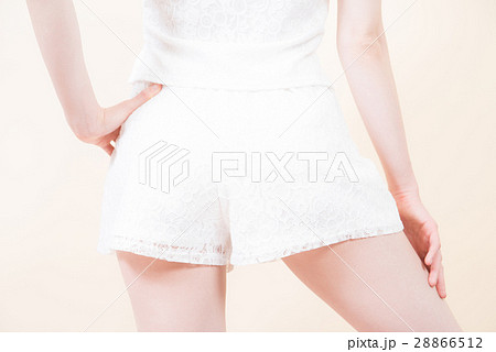 ビューティー　女性 28866512