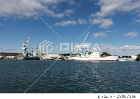 マグロ漁獲高日本一を誇る塩釜港,隣接する缶詰工場団地も魚肉練り製品生産高日本一を誇る。 マグロ漁獲高日本一を誇る塩釜港,隣接する缶詰工場団地も魚肉練り製品生産高日本一を誇る。 28867566
