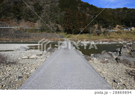 高知県四万十町 向弘瀬沈下橋 高知県四万十町 向弘瀬沈下橋 28869894