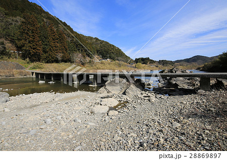 高知県四万十町 向弘瀬沈下橋 高知県四万十町 向弘瀬沈下橋 28869897