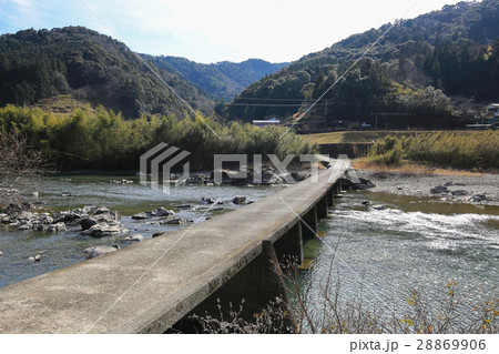 高知県四万十町　向弘瀬沈下橋 28869906