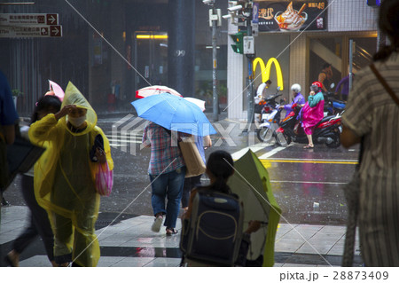 落下 転落 滅亡 28873409