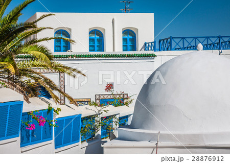 Cafe with beautiful view on Sidi Bou Said harbour Cafe with beautiful view on Sidi Bou Said harbour 28876912