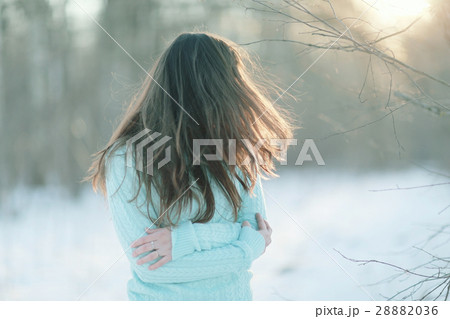Winter portrait of a woman of stress Winter portrait of a woman of stress 28882036