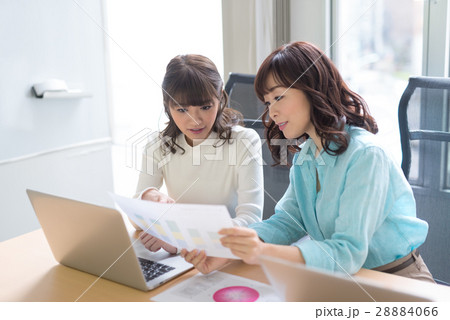 ビジネスシーン 28884066