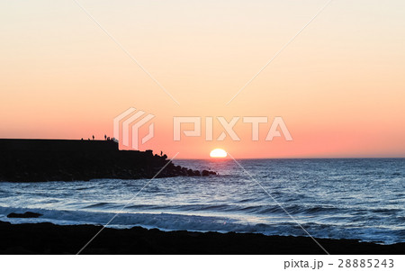 薄暮 夕暮 海沿い 28885243