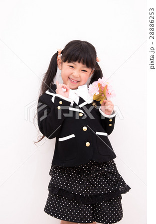 入学式イメージ　女の子 28886253