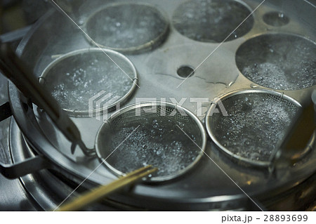 ラーメンを作る 28893699