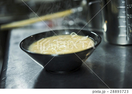 ラーメン 28893723