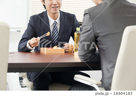 ビジネスシーン 28904185