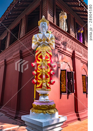 Buddhist temple Chiang Mai, Thailand 28904580