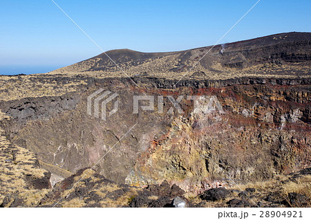 三原山山頂中央火孔 三原山山頂中央火孔 28904921