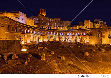 Roman forum ruins in Rome Italy Roman forum ruins in Rome Italy 28906402