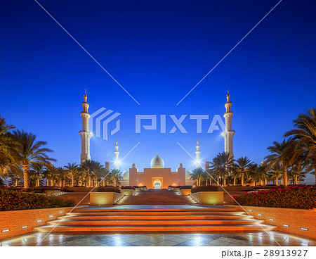 Sheikh Zayed Grand Mosque 28913927