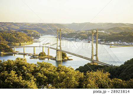 夕日に包まれた呼子大橋 夕日に包まれた呼子大橋 28923814