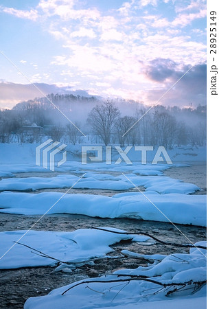 冬の常呂川 (北見市) 冬の常呂川 (北見市) 28925149