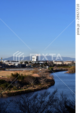 多摩川台展望広場より富士山冬の朝景 28927210