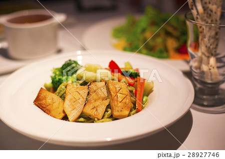 レストラン 飲食店 ダイニング 28927746