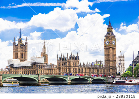 イギリス 世界遺産 ウェストミンスター宮殿の写真素材