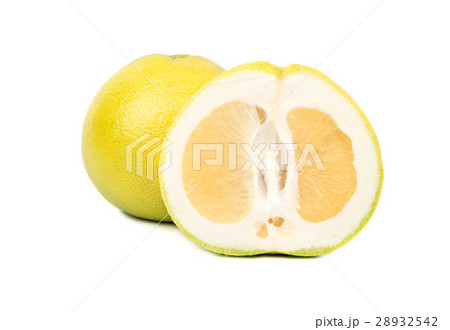 Fruit oroblanco with half Fruit oroblanco with half 28932542