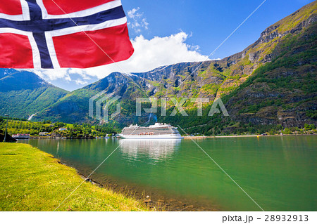 Cruise ship in the port of famous Flam, Norway. Cruise ship in the port of famous Flam, Norway. 28932913