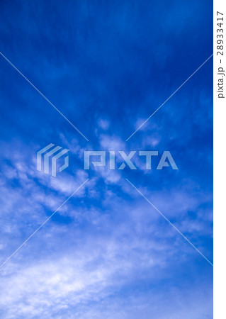 3月の空と雲（縦） 28933417