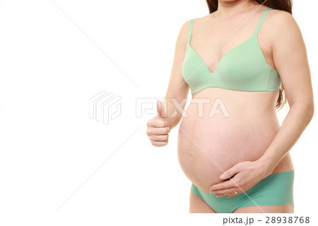 経過が順調な臨月の妊婦 28938768