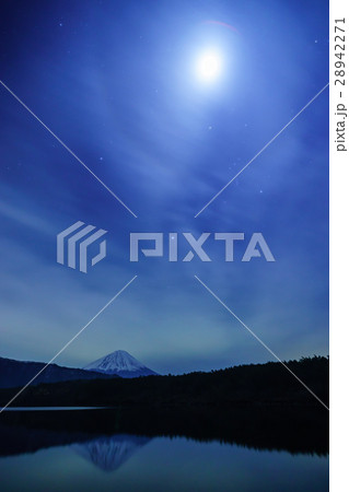 月と富士山とオリオン座 28942271