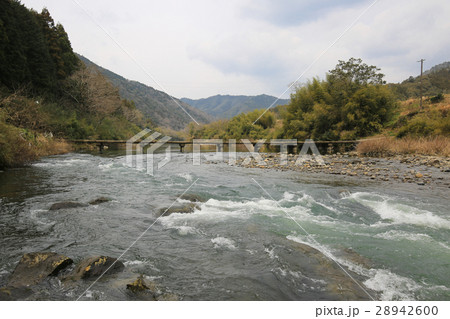 高知県四万十市　金刀比羅沈下橋 28942600