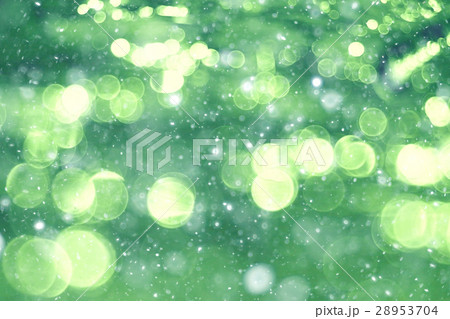 Green background bokeh blurred glare rain 28953704