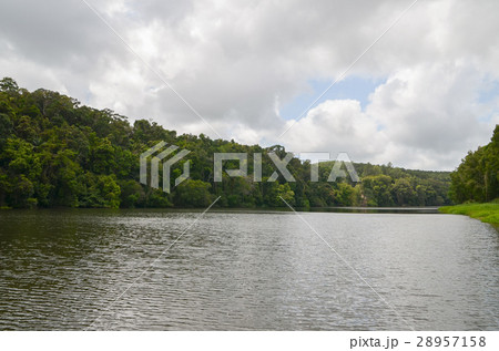 バロン川 28957158