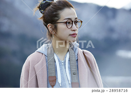 女性一人旅 28958716