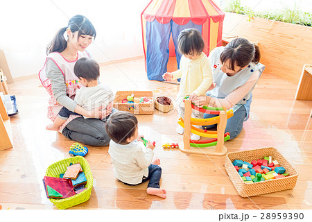 乳幼児、保育園、遊ぶ　撮影協力:RYOZAN PARK大塚 28959390