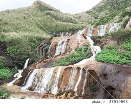 キツネ色 滝 瀧 28959698