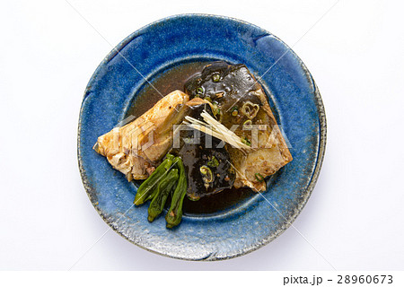 ブリのあら煮 28960673