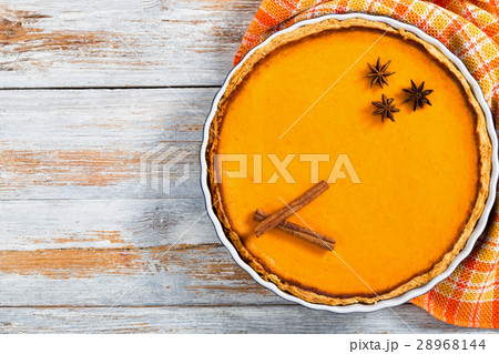 Fresh round bright orange pumpkin pie Fresh round bright orange pumpkin pie 28968144