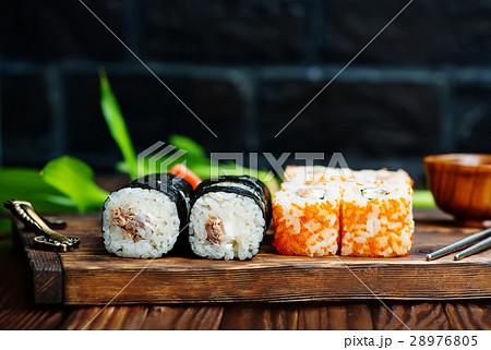 Sushi 28976805