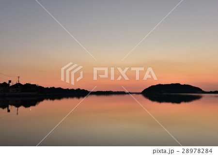 浜名湖松見ヶ浦　風が止むの朝 28978284