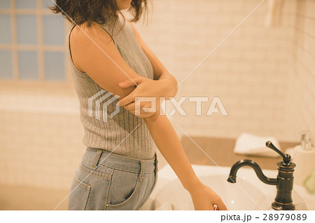 various various 28979089