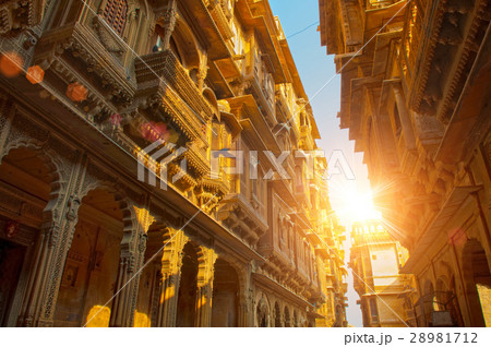 jaisalmer fort, rajhastan india 28981712