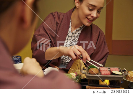 旅館のコース料理 28982631