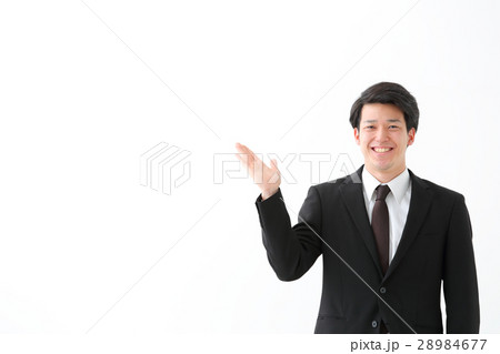 若いビジネスマン 28984677