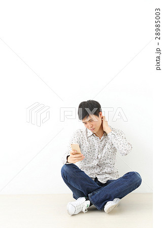 ライフスタイル 若い男性 ライフスタイル 若い男性 28985003