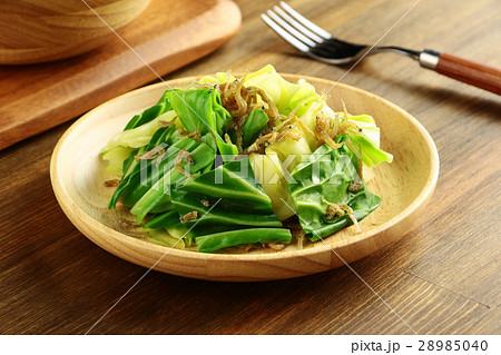 春キャベツ料理 28985040