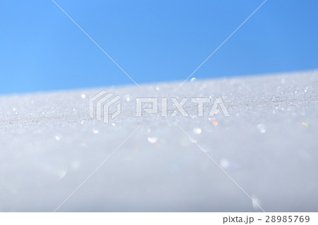 雪面　輝き　七色　 28985769